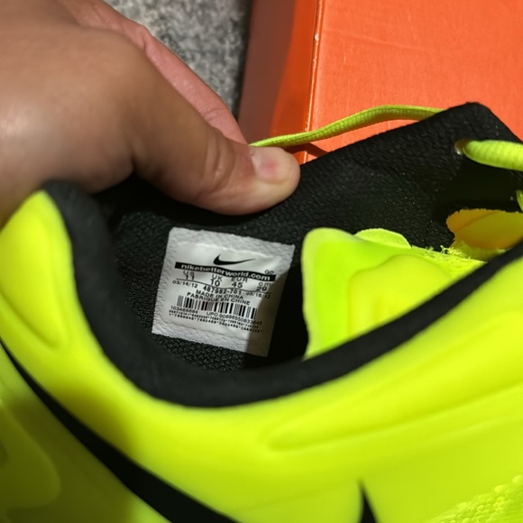 2012 Nike Air max Volt - Picture 4 of 9